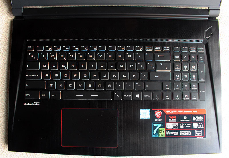 Portatil MSI GS73VR 7RF Stealth Pro NewEsc vista superior teclado trackpad