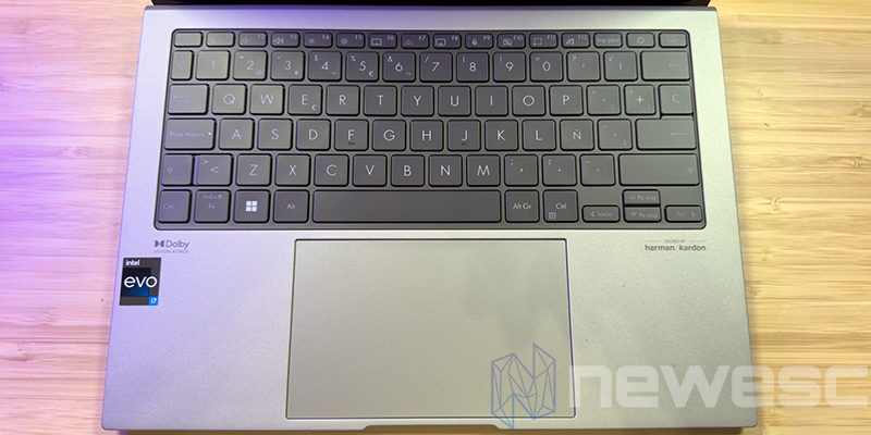 ASUS ZENBOOK S 13 OLED UX5304V TECLADO CON TOUCHPAD