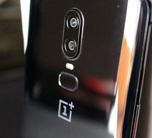 NewEsc Review OnePlus 6 trasera