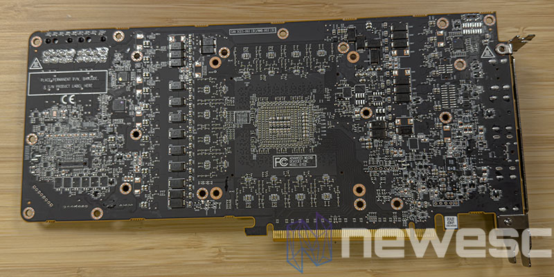 REVIEW AMD RADEON RX 7900 XTX PCB DETRAS