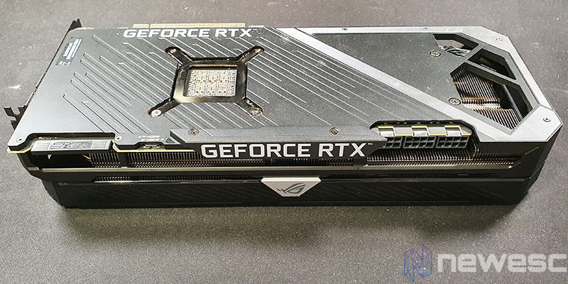 REVIEW ASUS ROG STRIX GAMING RTX 3090 OC LATERAL EXTERNO