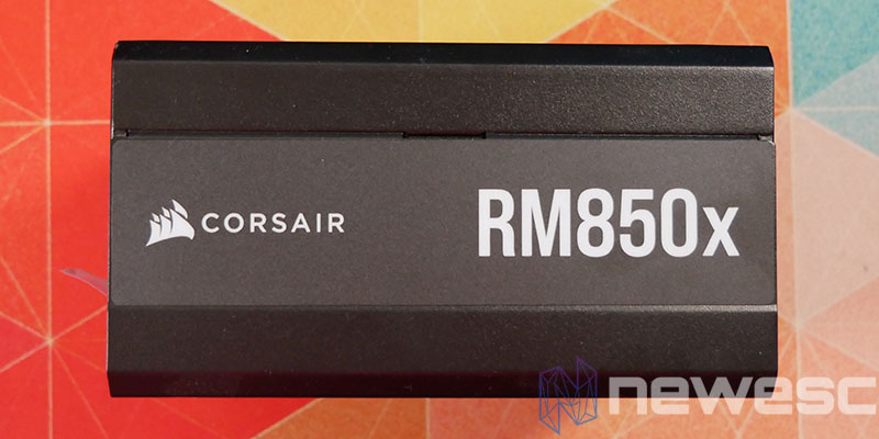 REVIEW CORSAIR RM850X LATERAL