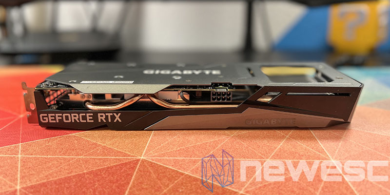 REVIEW GIGABYTE RTX 3050 GAMING OC LATERAL EXTERNO