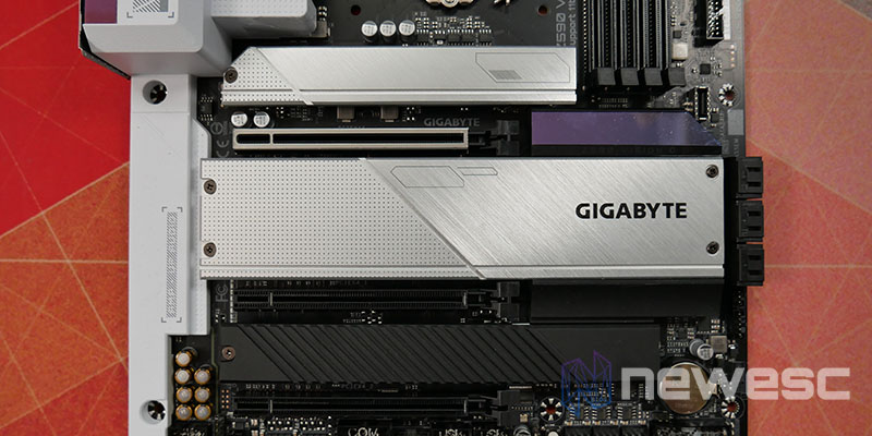REVIEW GIGABYTE Z590 VISION G PUERTOS PCIE