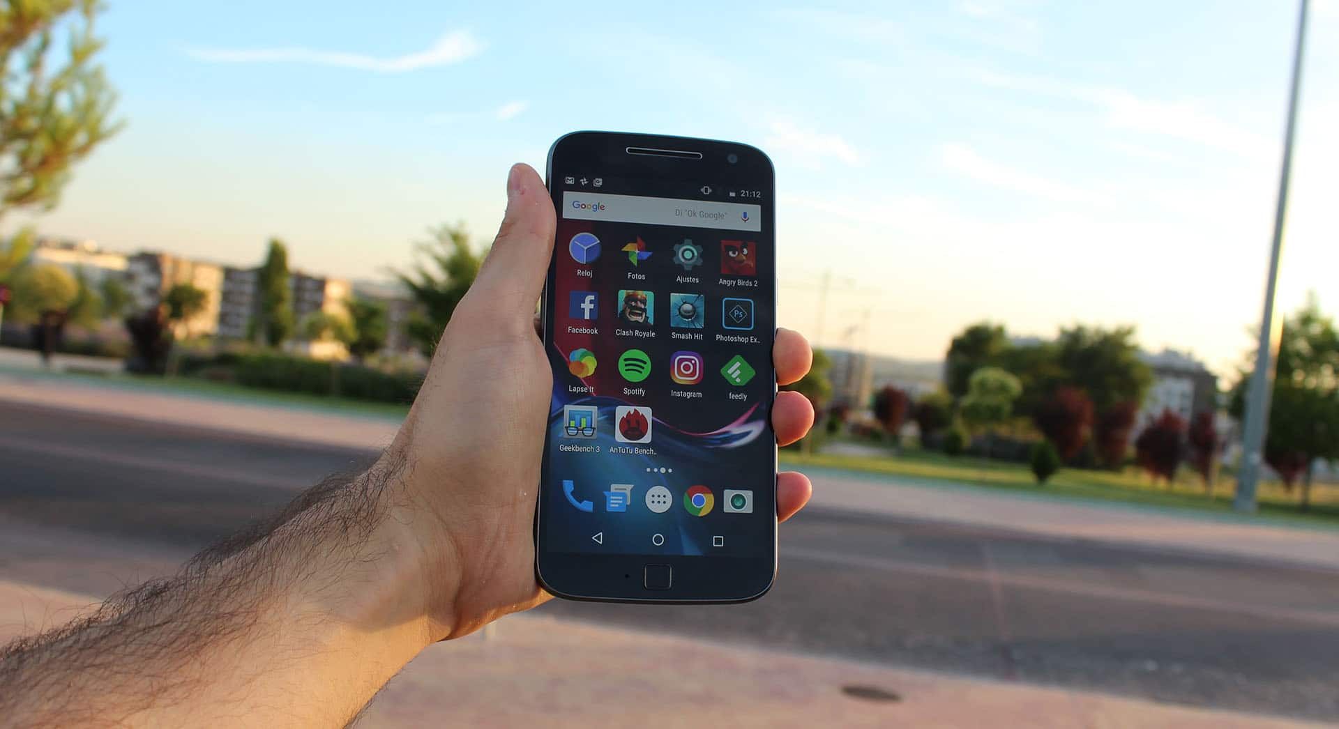 Review Moto G4 Plus ao sol