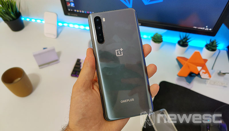 Review OnePlus Nord Detrás