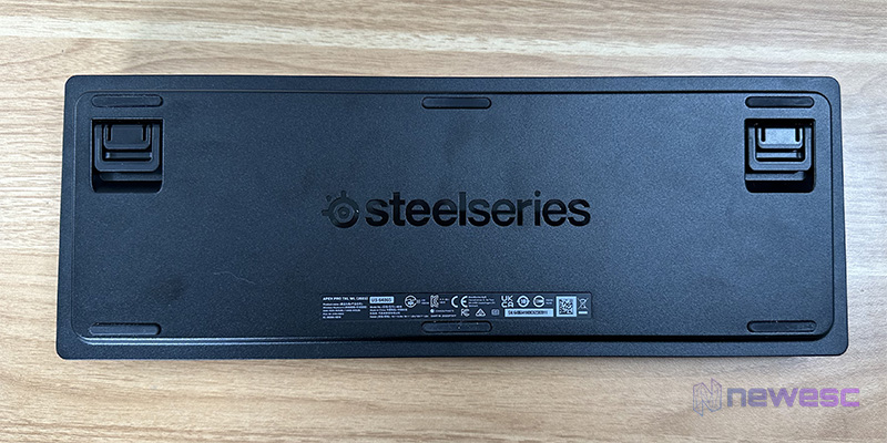 Review SteelSeries Apex Pro TKL Wireless 2023 9