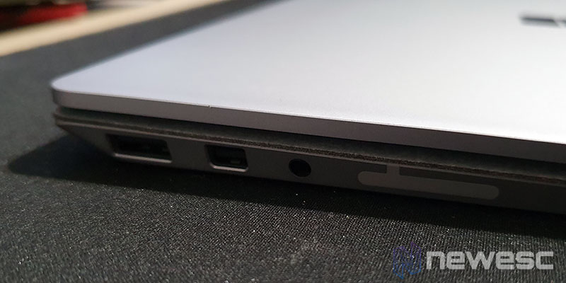 Review Surface Laptop 2 conexiones