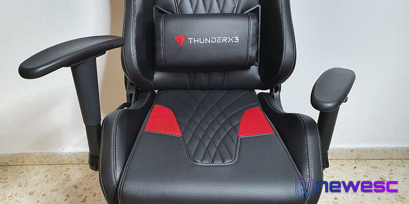 Review THUNDERX3 DC3 asiento y reposa brazos