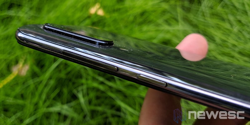 Review Xiaomi Mi 9 Saliencia de cámara y botón lateral